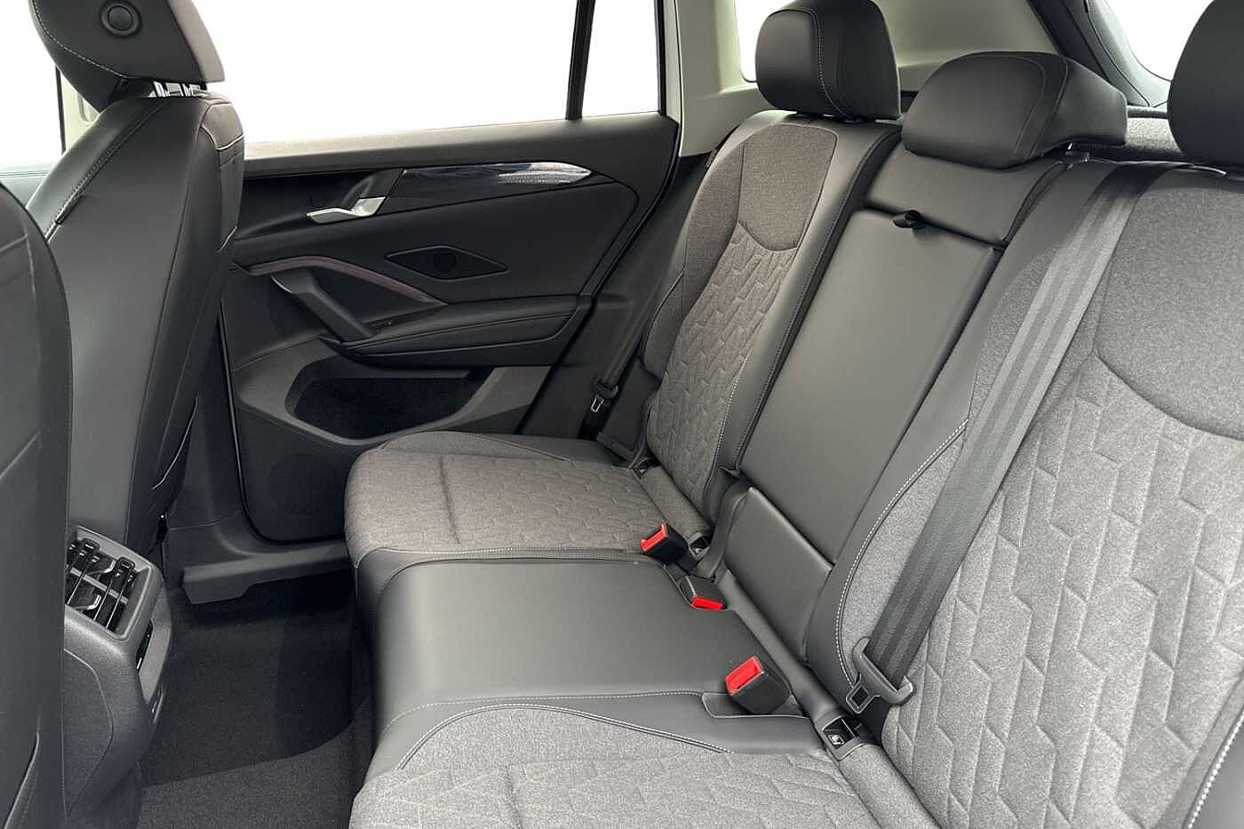 Volkswagen Tiguan 2.0 TDI Match SUV 5dr Diesel DSG Euro 6 (s/s) (150 ps)